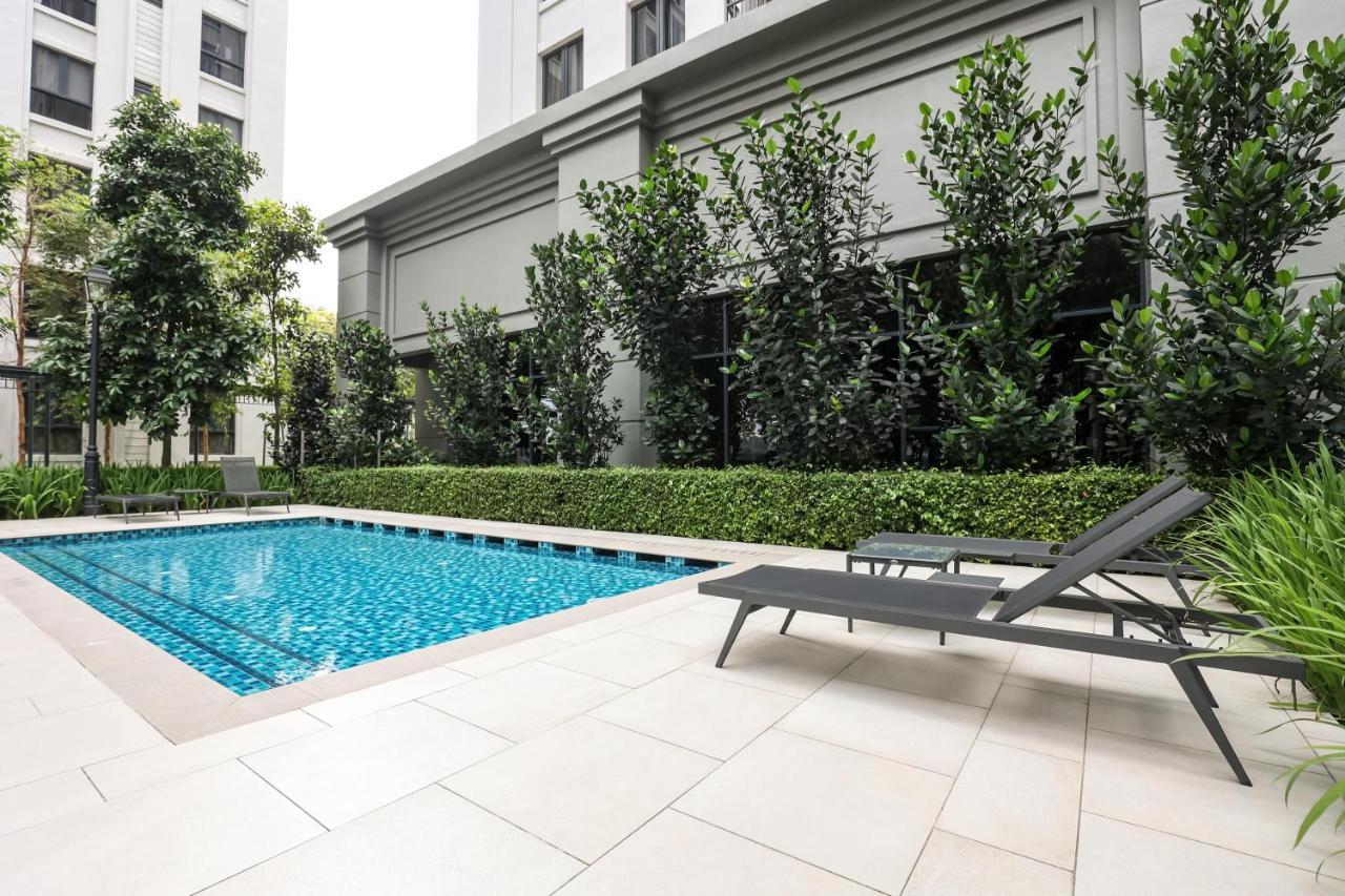 Peaceful Studio W Pool For 3 Pax - Seri Kembangan Exterior photo
